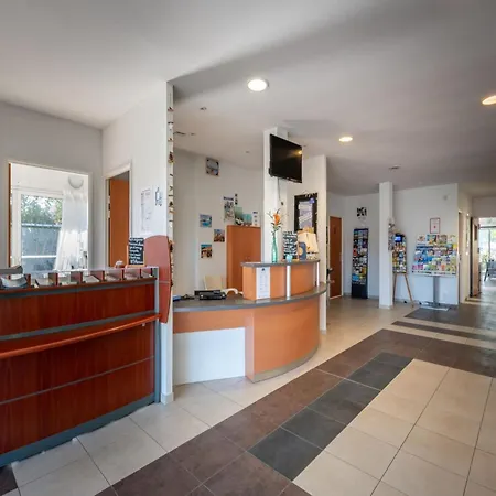 Apartment Neat In Sunny Les Landes