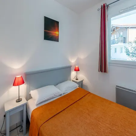 Neat In Sunny Les Landes Apartment Parentis-en-Born