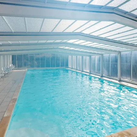 Apartment Neat In Sunny Les Landes