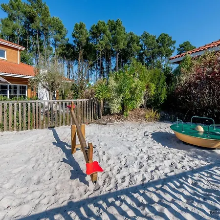 Neat In Sunny Les Landes Apartment