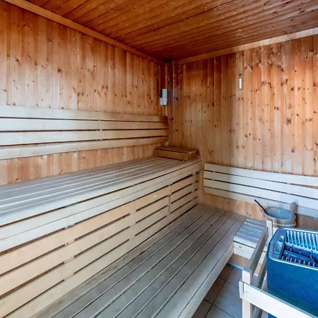 Apartment Neat In Sunny Les Landes